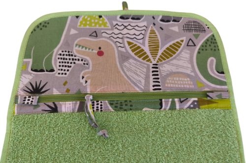Aztadejó dinós világoszöld kéztörlő cipzáras zsebbel – 30×50 cm