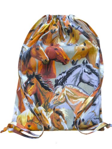 Aztadejó lovas bölcsis ovis ágyneműhuzat hátizsákba csomagolva 100x135 cm 40x50 cm