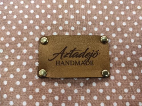 Aztadejó Handmade hátizsák barna fehér tűpettyes zsebbel