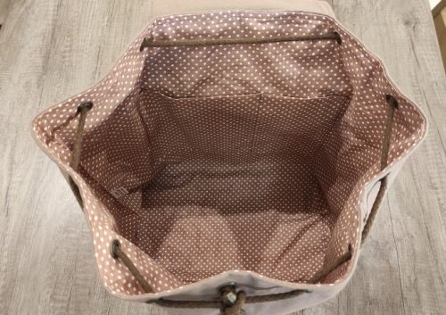 Aztadejó Handmade hátizsák barna fehér tűpettyes zsebbel