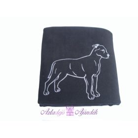 Hímzett kutyás polár takaró fekete szürke hímzéssel