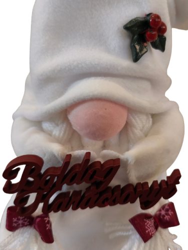 Aztadejó Karácsonyi Manó 30 cm fehér ruhában piros felirattal, fagyönggyel