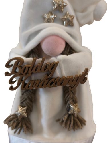 Aztadejó Karácsonyi Manó 30 cm fehér ruhában, barna felirattal, csillagokkal