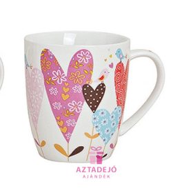 Porcelán bögre szív minta