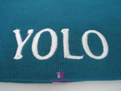 Unisex sapka YOLO felirattal olajzöld