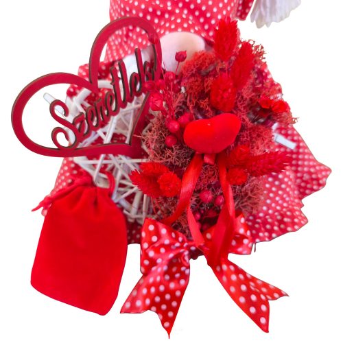 Aztadejó Valentin-napi manó piros fehér tűpettyes szoknyában – „Szeretlek” szívvel